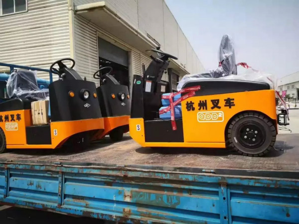 有質(zhì)量有保證，杭叉的電動(dòng)牽引車再一次交付天津某企業(yè)！